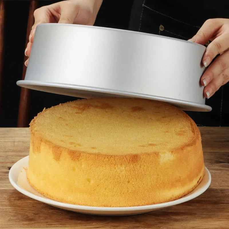 Kitchen Charm™ Aluminum Round Cake Pan